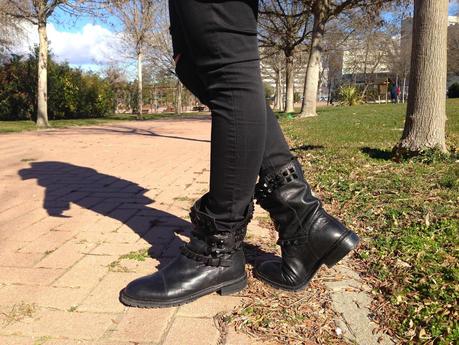 WINDY&COLD DAY.- WINDY&COLD DAY.-