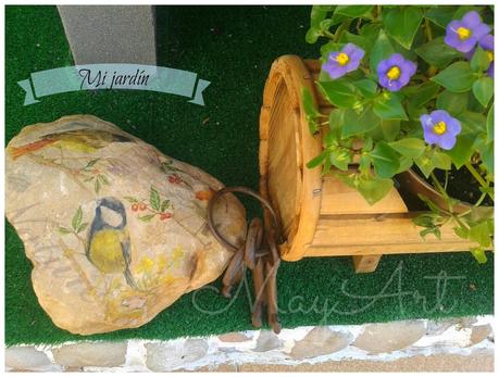 PIEDRA CON DECOUPAGE PIEDRA CON DECOUPAGE