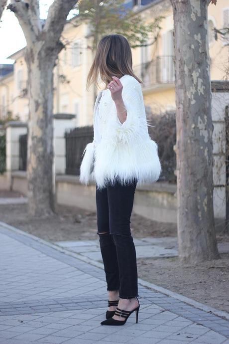 white faux fur coat08