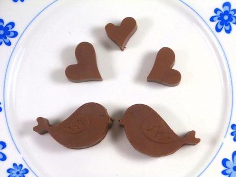 BOMBONES RELLENOS DE NUTELLA BOMBONES RELLENOS DE NUTELLA