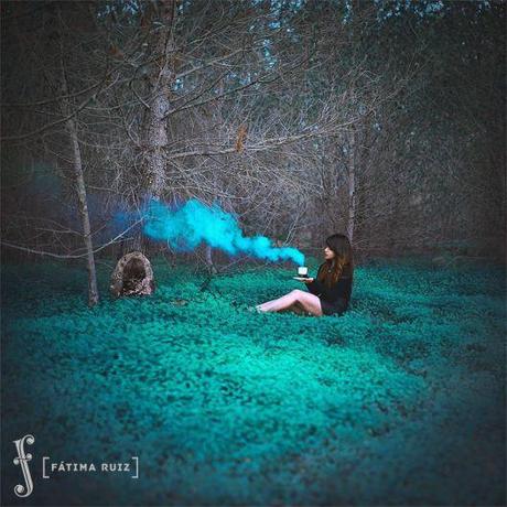 El surrealismo que no llega a ser imposible TAZZINA FUMANTE AZZURRO