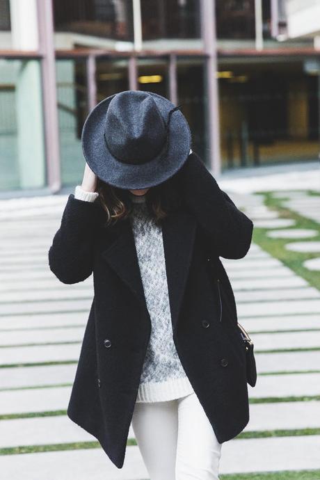 Sita_Murt_Coat_Knitwear-White_Winter-Outfit-Oxfords-Street_Style-Collage_Vintage-14