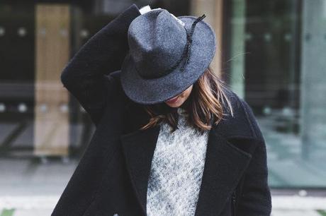 Sita_Murt_Coat_Knitwear-White_Winter-Outfit-Oxfords-Street_Style-Collage_Vintage-28