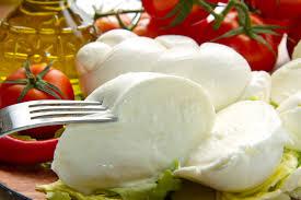 Mozzarella de búfala, un queso fresco rico en proteínas y correcta en calorías bufala1 Mozzarella de búfala, un queso fresco rico en proteínas y correcta en calorías