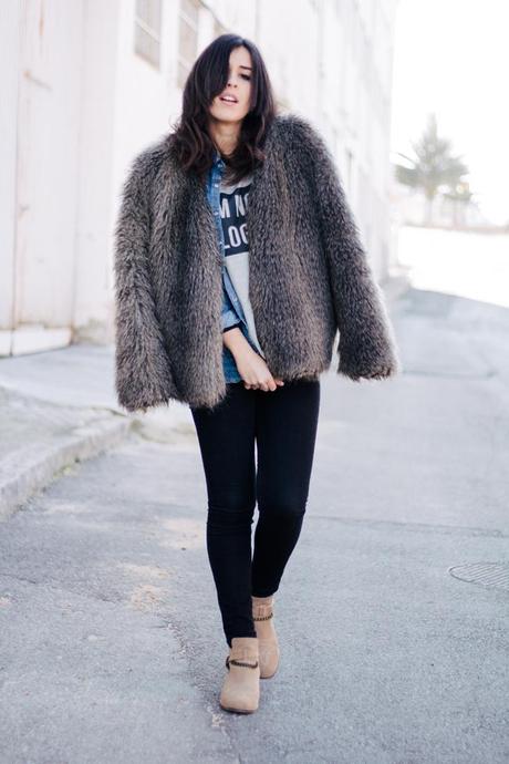 IM NOT A BLOGGER IM NOT A BLOGGER