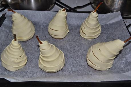 Peras Envueltas en Hojaldre Peras Envueltas en Hojaldre