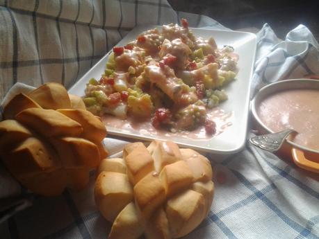 ROMANESCU EN SALSA DE PUERRO Y REMOLACHA ROMANESCU EN SALSA DE PUERRO Y REMOLACHA