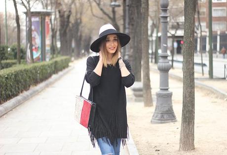 Fringed Sweater Fringed Sweater19