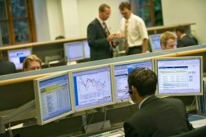 INSTRUMENTOS DE INVERSIÓN EN LA BOLSA DE VALORES INSTRUMENTOS DE INVERSIÓN EN LA BOLSA DE VALORES