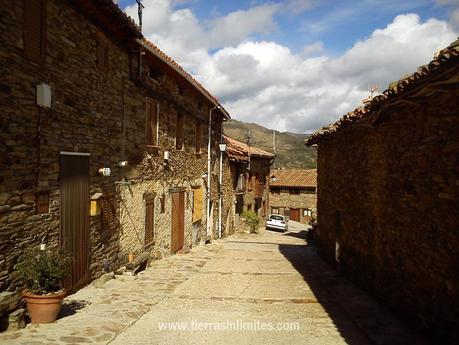 Una calle en La Hiruela