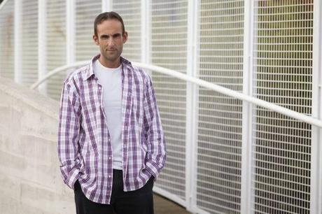 HISTORIA DE UNA ADICCIÓN A LOS ESTEROIDES ANABOLIZANTES HISTORIA DE UNA ADICCIÓN A LOS ESTEROIDES ANABOLIZANTES