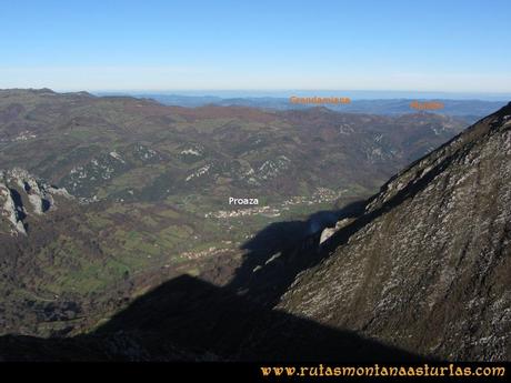 Ruta Tene, Cascorbal, Airua, Navalón: Desde el Cascorbal, vista del pico Grandamiana y Plantón