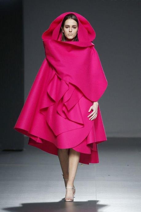 María Clé Leal ganadora del Mercedes-Benz Fashion Talent