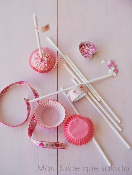 Cake pops de chicle y lemon curd Cake pops de chicle y lemon curd