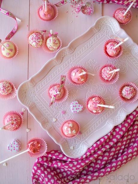 Cake pops de chicle y lemon curd Cake pops de chicle y lemon curd
