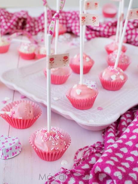 Cake pops de chicle y lemon curd Cake pops de chicle y lemon curd