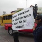 Protestan y pintan cebras peatonales en San Luis Potosí