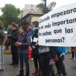 Protestan y pintan cebras peatonales en San Luis Potosí