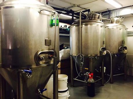 Garage Beer Co. la pasión por la craft beer en una fábrica de cerveza artesana del Eixample garage beer co fabrica cerveza barcelona