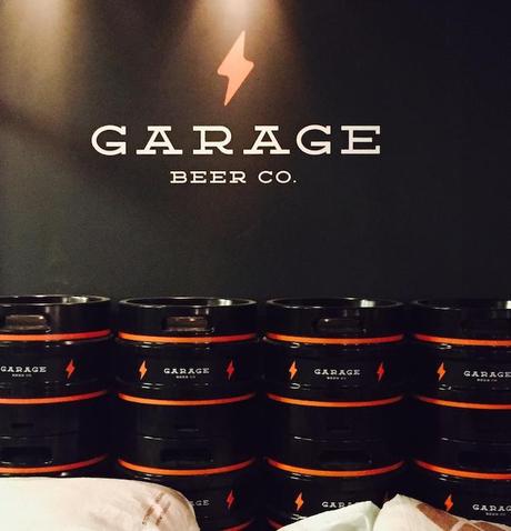 Garage Beer Co. la pasión por la craft beer en una fábrica de cerveza artesana del Eixample garage beer co. barril cerveza