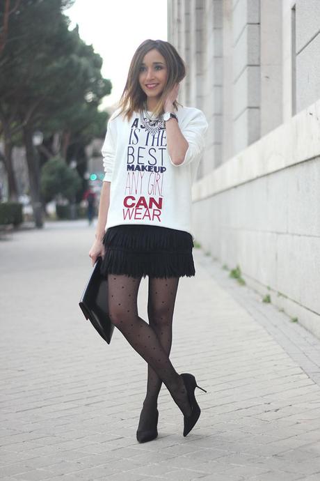 White Sweatshirt White Sweatshirt18