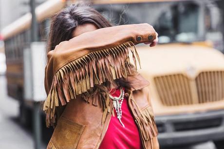 POLO_RALPH_LAUREN-NYFW-New_York_Fashion_Week-Suede_Fringed_Jacket-White_Lace_Skirt-Outfit-Street_Style-Collage_Vintage-50