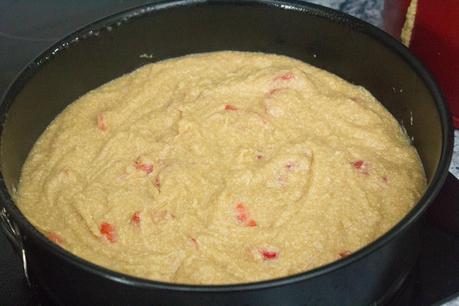 tarta de manzana, almendra, chocolate blanco y fresas tarta de manzana, almendra, chocolate blanco y fresas