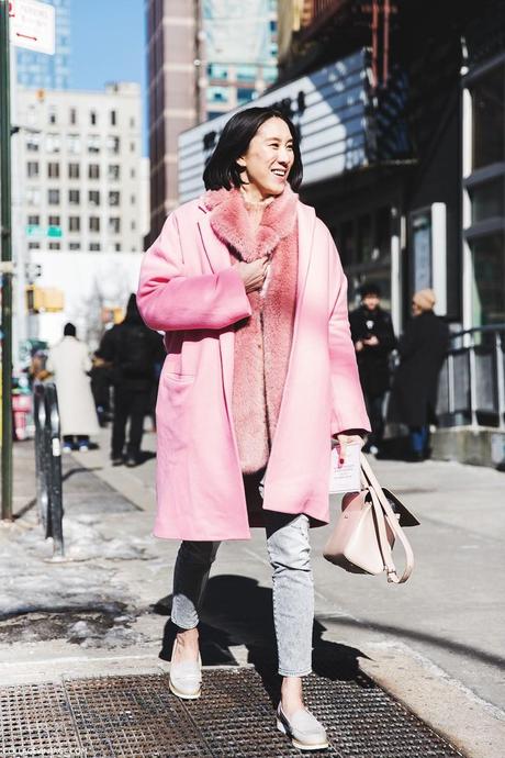 STREET STYLE NYFW I New_York_Fashion_Week-Fall_Winter_2015-Street_Style-NYFW-Eva_Chen-Pink_Coat_Fur_Scarf-