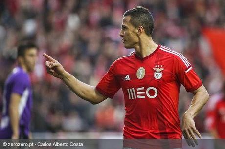 Fácil victoria del SL Benfica ante Vitória Setúbal (3-0) para continuar líder