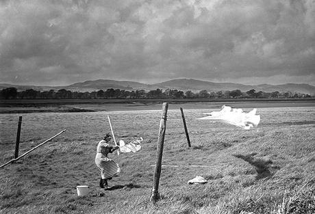 Clothes line in Glencaple, Scotland, 1954. Photograph: Edwin Smith/RIBA Library Photographs Collection