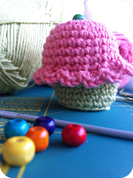 TUTORIAL: COMO HACER UN CUPCAKE AMIGURUMI