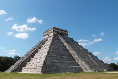 Un día en Chichén Itzá Pirámide de Kukulcan a 1a hora