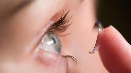 Científicos inventan lentes de contacto con “zoom” ojozoom