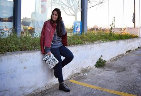 Mira más adentro Mira más adentro