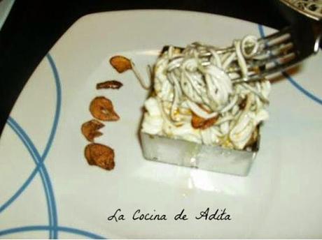 Huevos rotos, con patatas y gulas Huevos rotos, con patatas y gulas