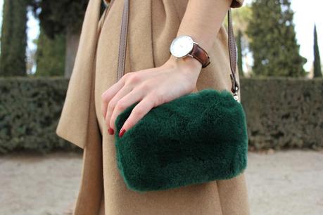 Camel and green Image and video hosting by TinyPic