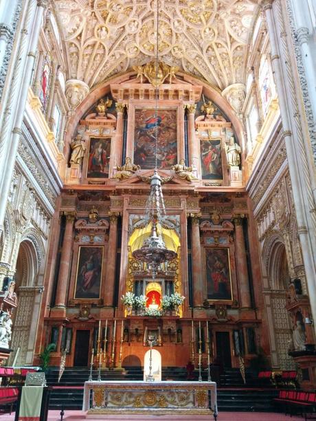 Primer Día de Viaje: Mezquita de Córdoba y Zoológico Primer Día de Viaje: Mezquita de Córdoba y Zoológico