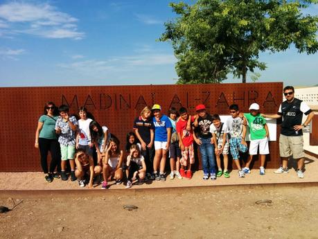 Primer Día de Viaje: Mezquita de Córdoba y Zoológico http://blogdelprofejuan.blogspot.com.es/2014/05/segundo-dia-de-viaje-medina-azahara-y.html