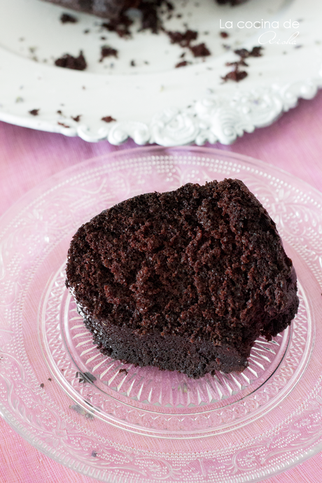 Bundt cake de chocolate y lavanda bundt-cake-chocolate-lavanda