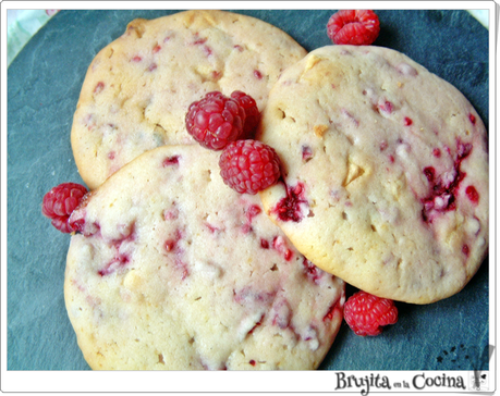 Galletas de frambuesa y chocolate blanco Galletas de frambuesa y chocolate blanco