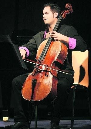El violonchelista Guillermo Pastrana recibe el premio Ojo Crítico de RNE