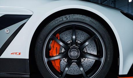 Aston Martin Vantage GT3 edición especial Aston-Martin-Vantage-GT3-edicion-especial-michelin