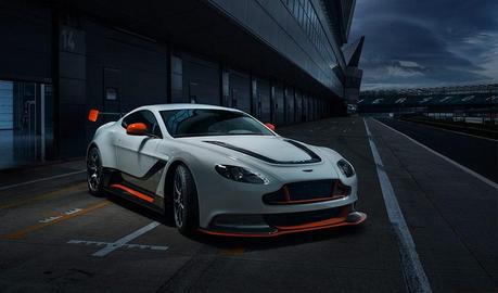 Aston Martin Vantage GT3 edición especial Aston-Martin-Vantage-GT3-edicion-especial-lateral-delantero
