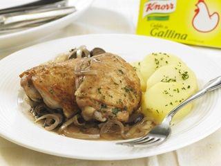 MUSLITOS DE POLLO CON ACEITUNAS MUSLITOS DE POLLO CON ACEITUNAS