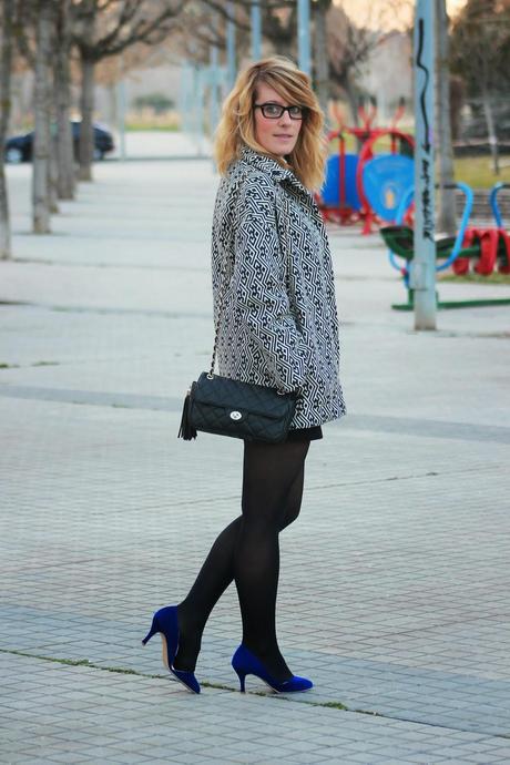 Friday: Klein - Black - White Friday: Klein - Black - White