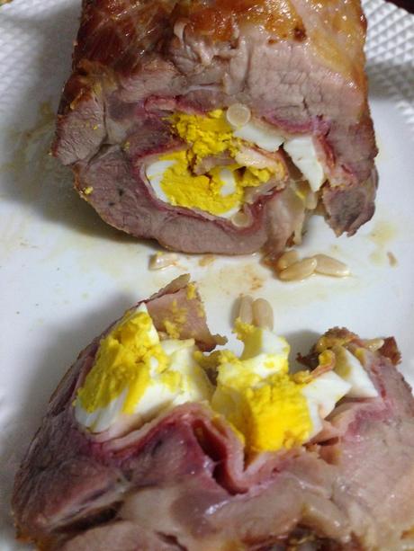 Roti de cerdo relleno asado Roti de cerdo relleno asado