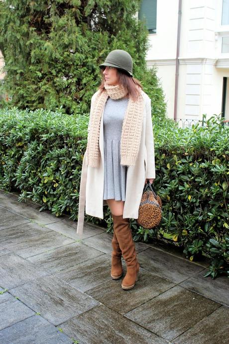 MIS LOOKS - CAMEL Y GRIS MIS LOOKS - CAMEL Y GRIS