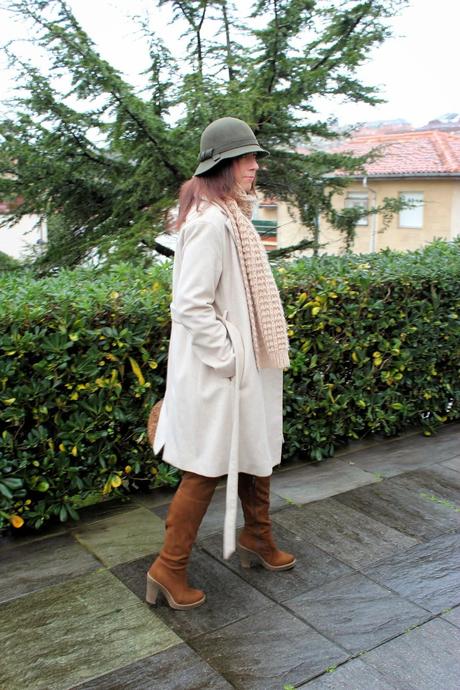 MIS LOOKS - CAMEL Y GRIS MIS LOOKS - CAMEL Y GRIS