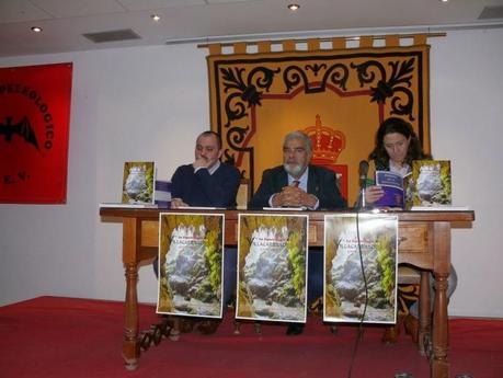 Breve crónica de las Jornadas de Divulgación de la Espeleología Breve crónica de las Jornadas de Divulgación de la Espeleología