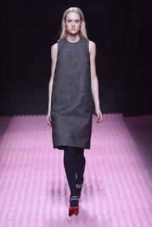 Mary Katrantzou se opone al minimal clásico para su próxima colección. Mary Katrantzou se opone al minimal clásico para su próxima colección.